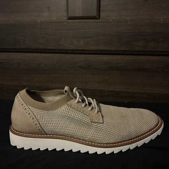 Dockers Oxford Beige Stretch Knit Shoes - Picture 5 of 6